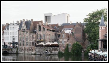 Zo ziet het vernieuwde Design Museum Gent eruit vanaf de Zuivelbrug. Foto: © Michiel De Cleene voor Design Museum Gent