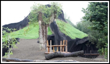 Het gorillaverblijf telt drie eilanden en twee vulkanen. Foto: Pairi Daiza/Christelle Bonté/Joëlle Willemart